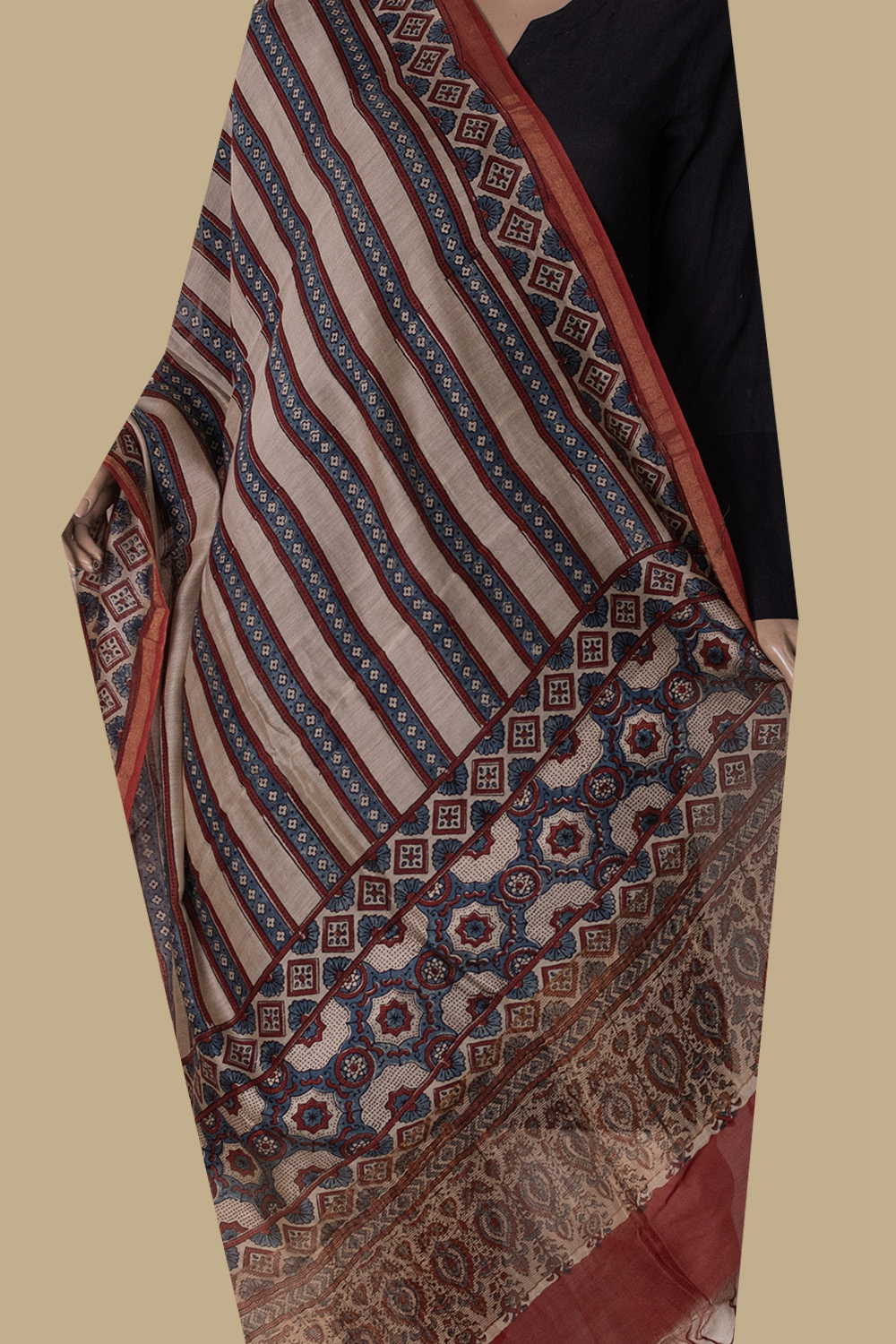 Ajrak Dupatta - Matkatus