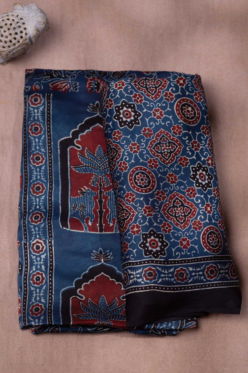 Top & Dupatta - Matkatus