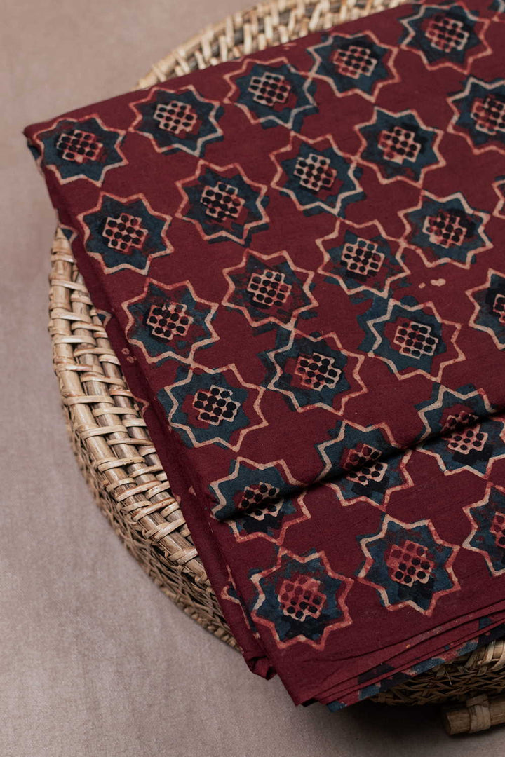 Ajrak Fabrics - Matkatus