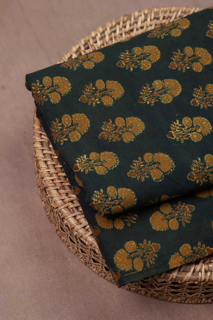 Block Printed Fabric - Matkatus 
