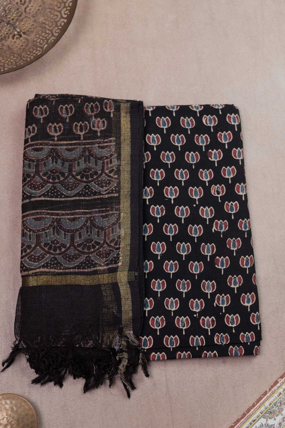 Ajrak Suits-Matkatus 