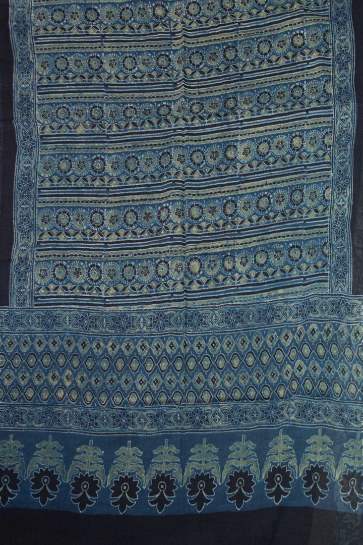 Ajrak Cotton Dupatta - Matkatus 