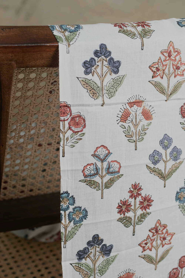 Prettiest Butta - Cream Sanganeri Cotton Fabric