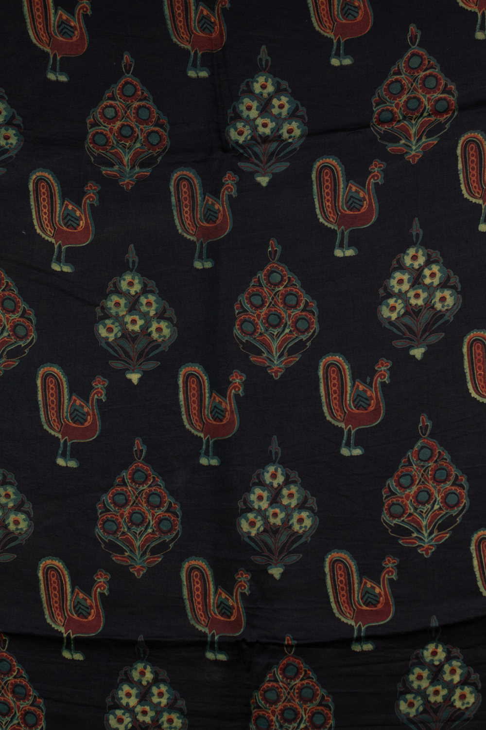 Silk Fabrics - Matkatus