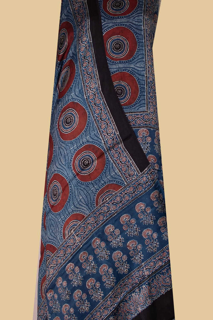Top & Dupatta - Matkatus