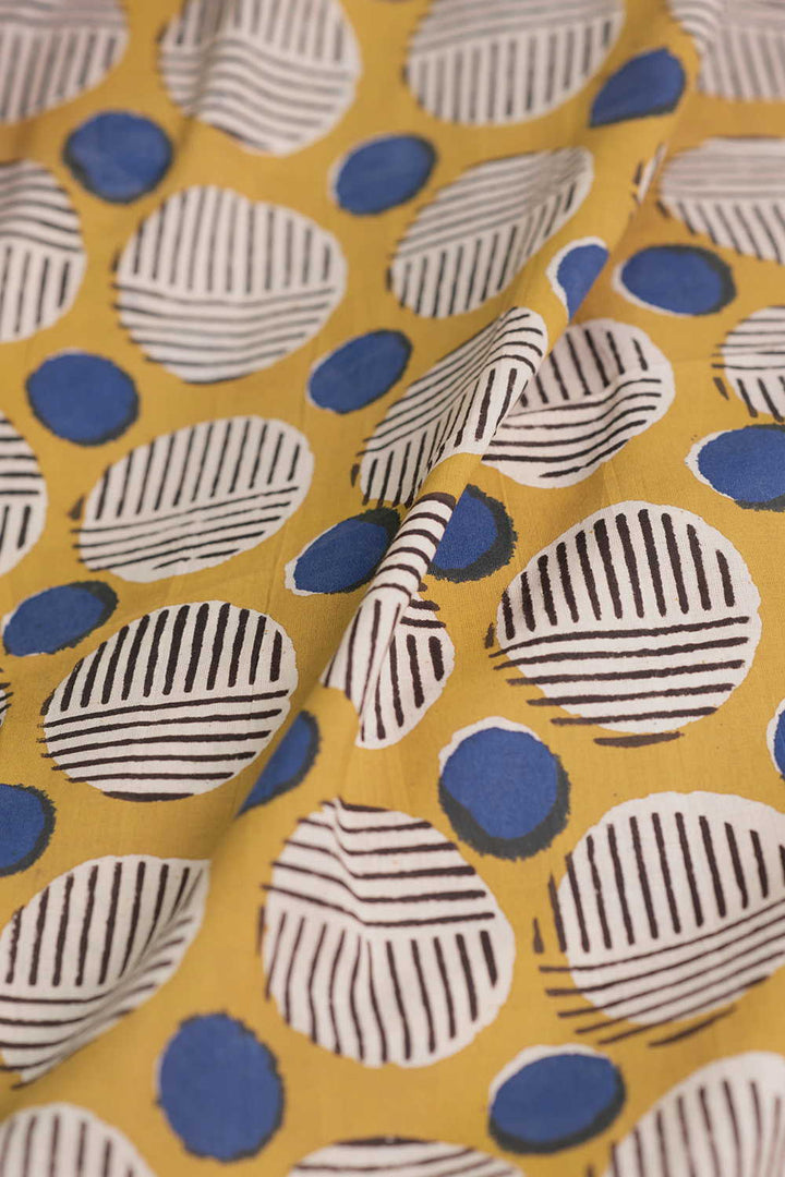 Block Printed Fabric - Matkatus 