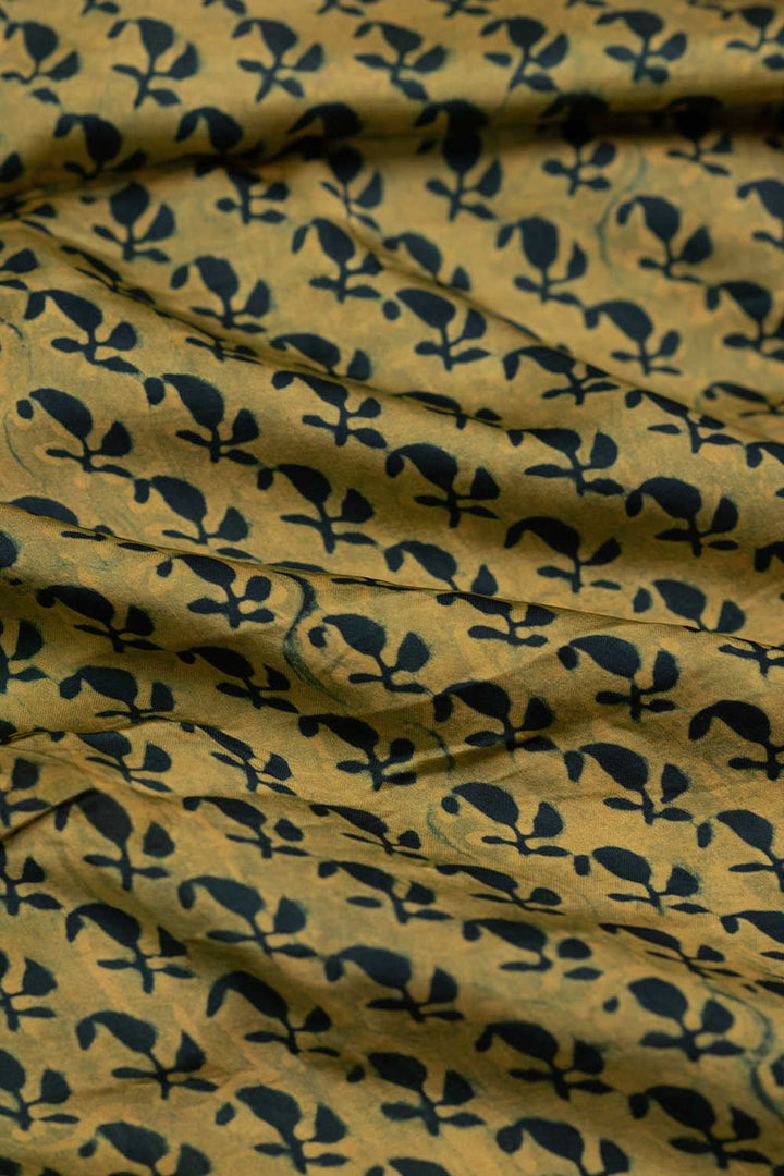 Silk Fabrics - Matkatus 