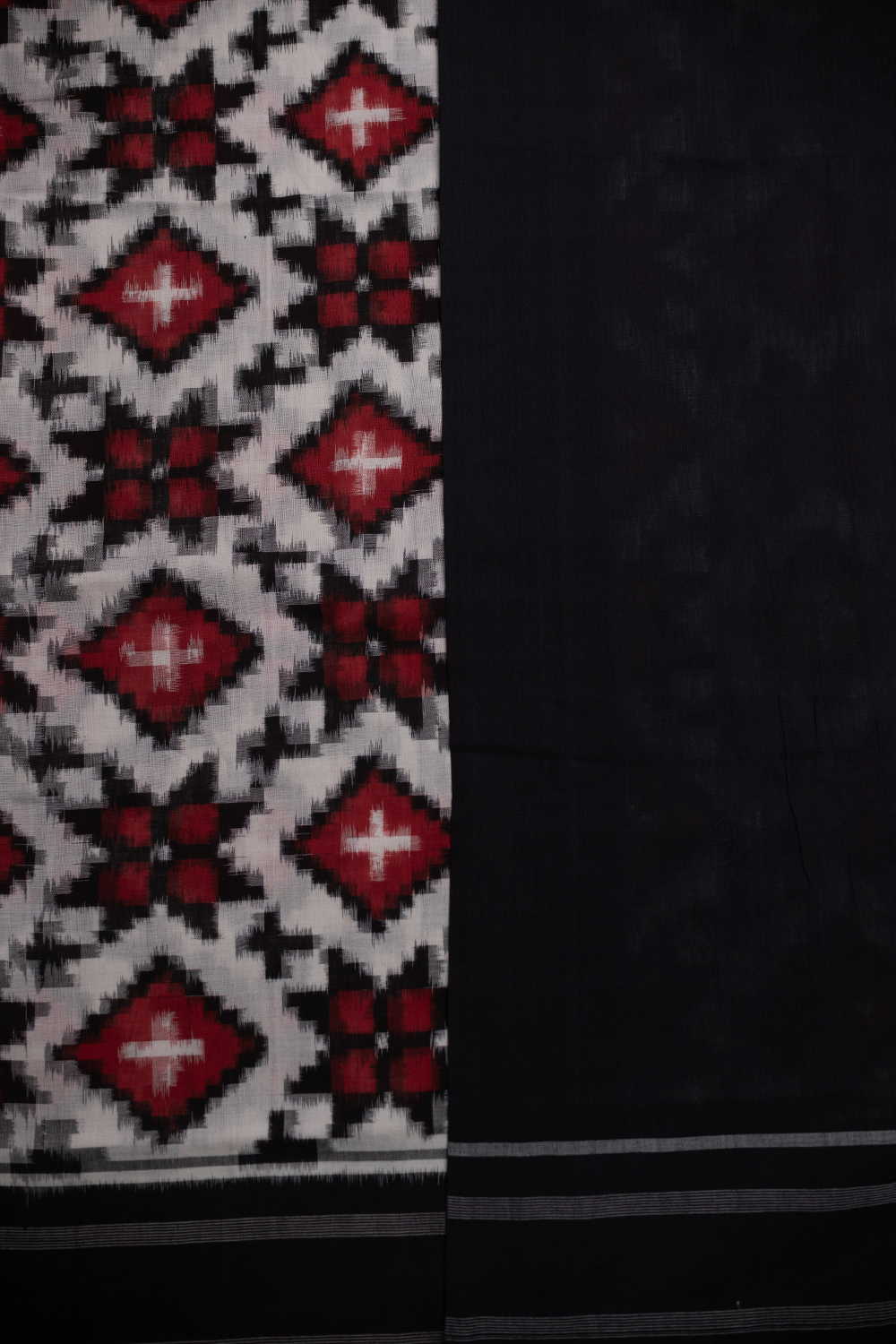 Ikat Saree - Matkatus 