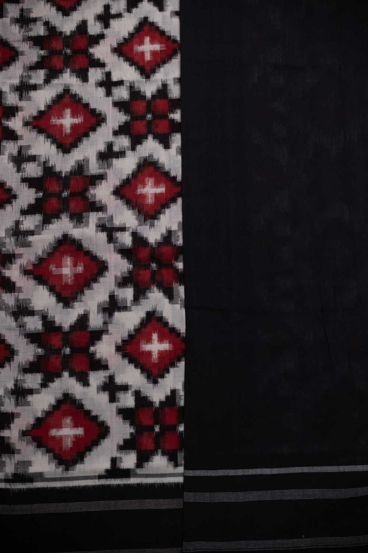 Ikat Saree - Matkatus 
