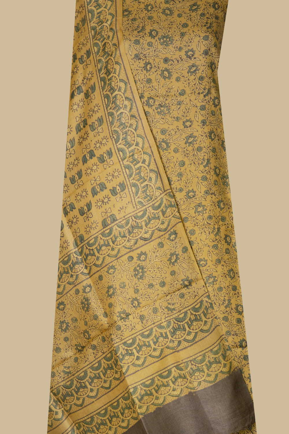 Top & Dupatta -Matkatus 