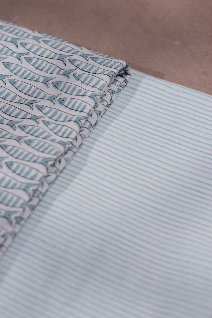 Unstitched Suits - Matkatus