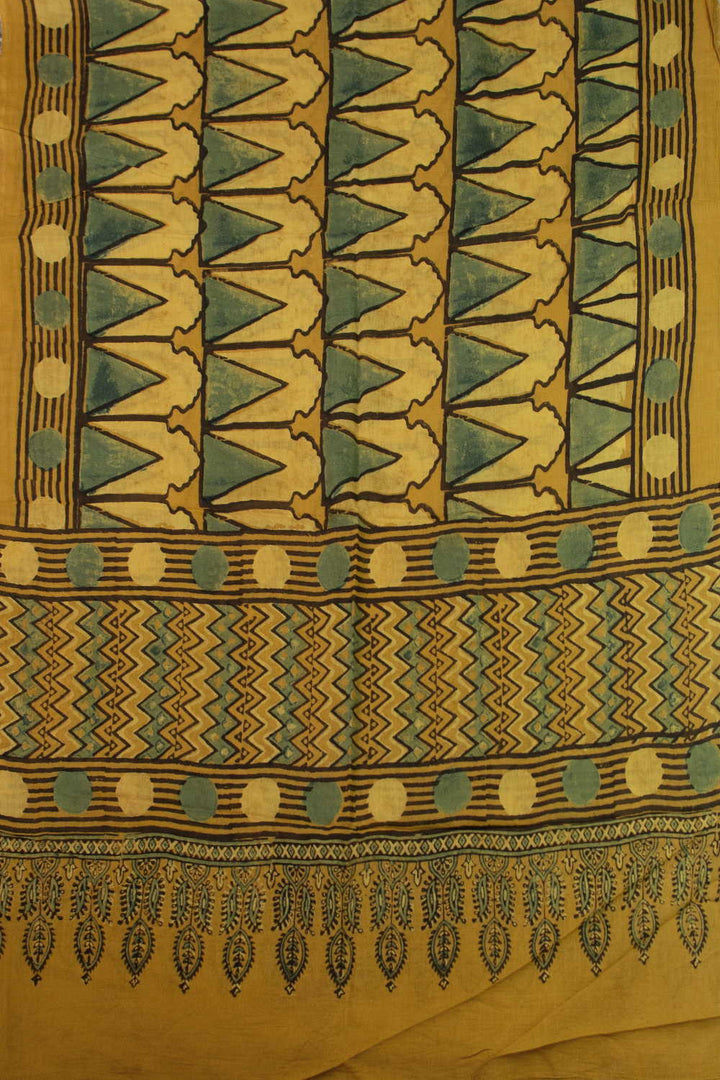 Ajrak Cotton Dupatta - Matkatus 