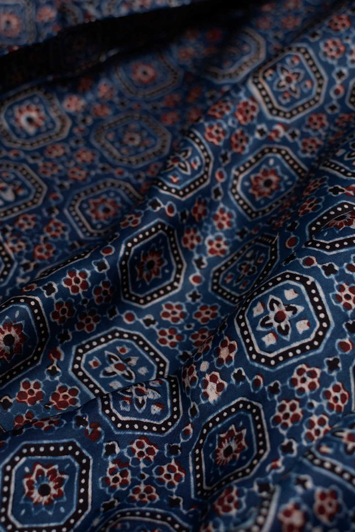 Ajrak fabrics - Matkatus