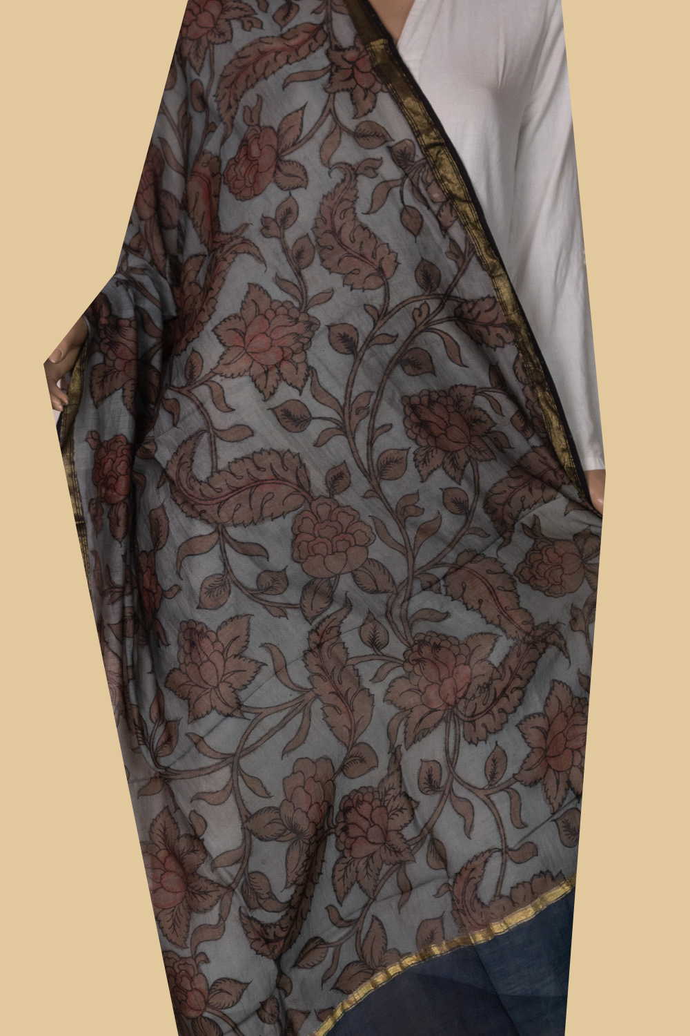 Hand Painted Dupatta - Matkatus 