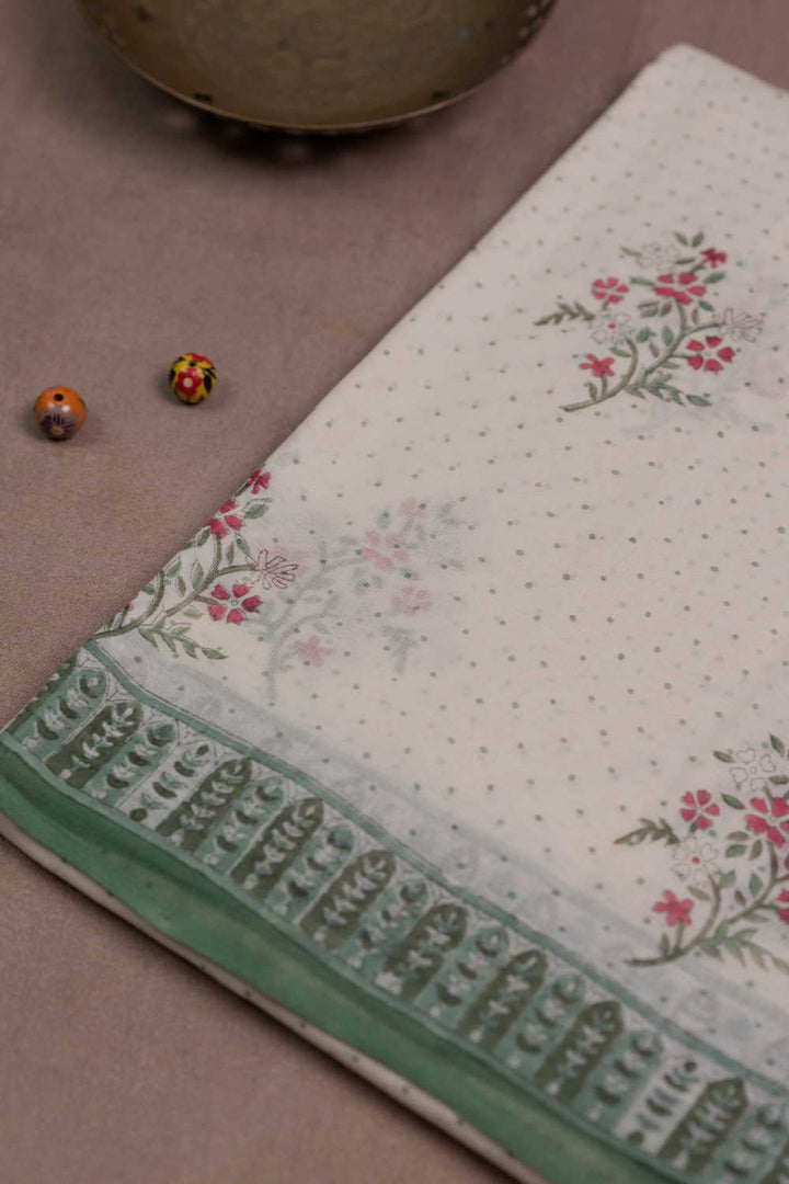 Mul Mul Cotton Saree - Matkatus 