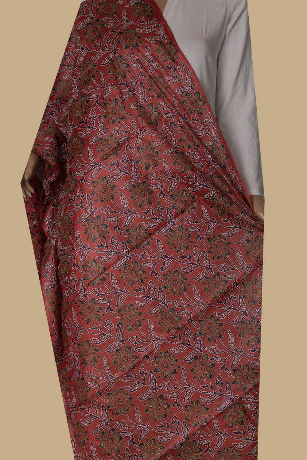 Kantha Silk Dupatta - Matkatus 