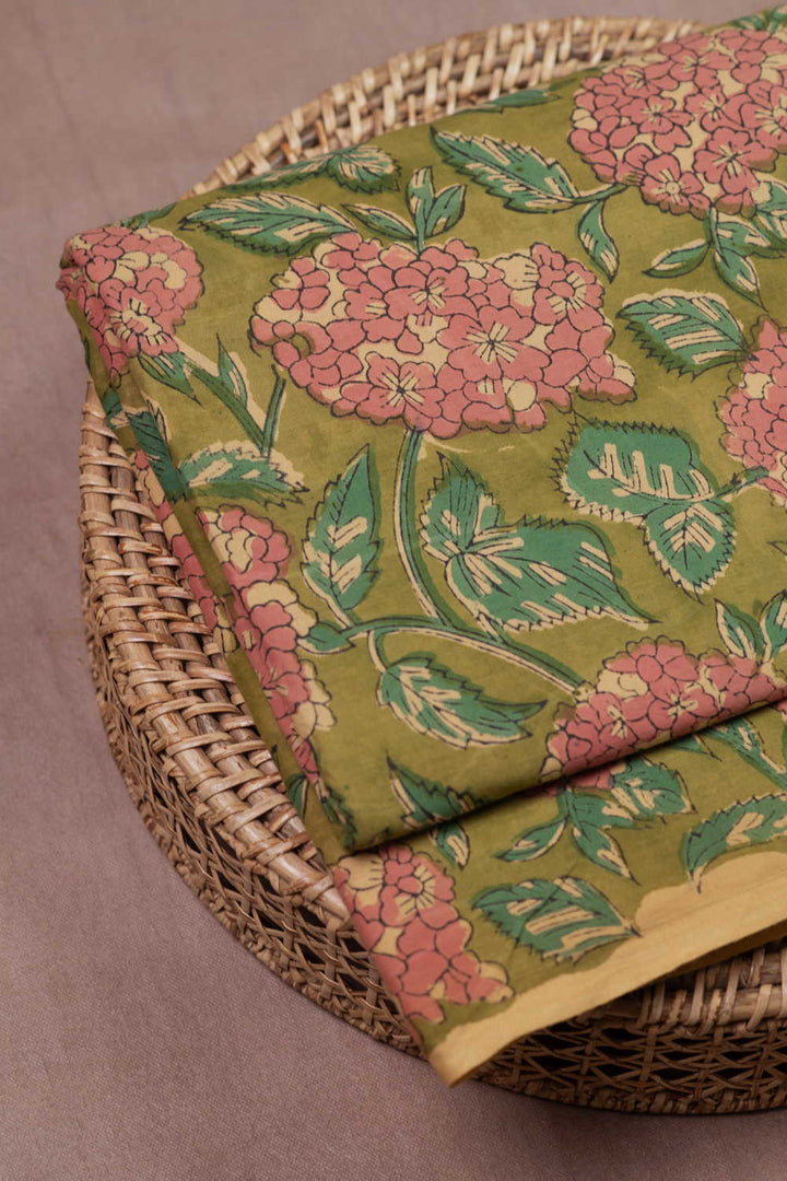 Block Printed Fabric - Matkatus 