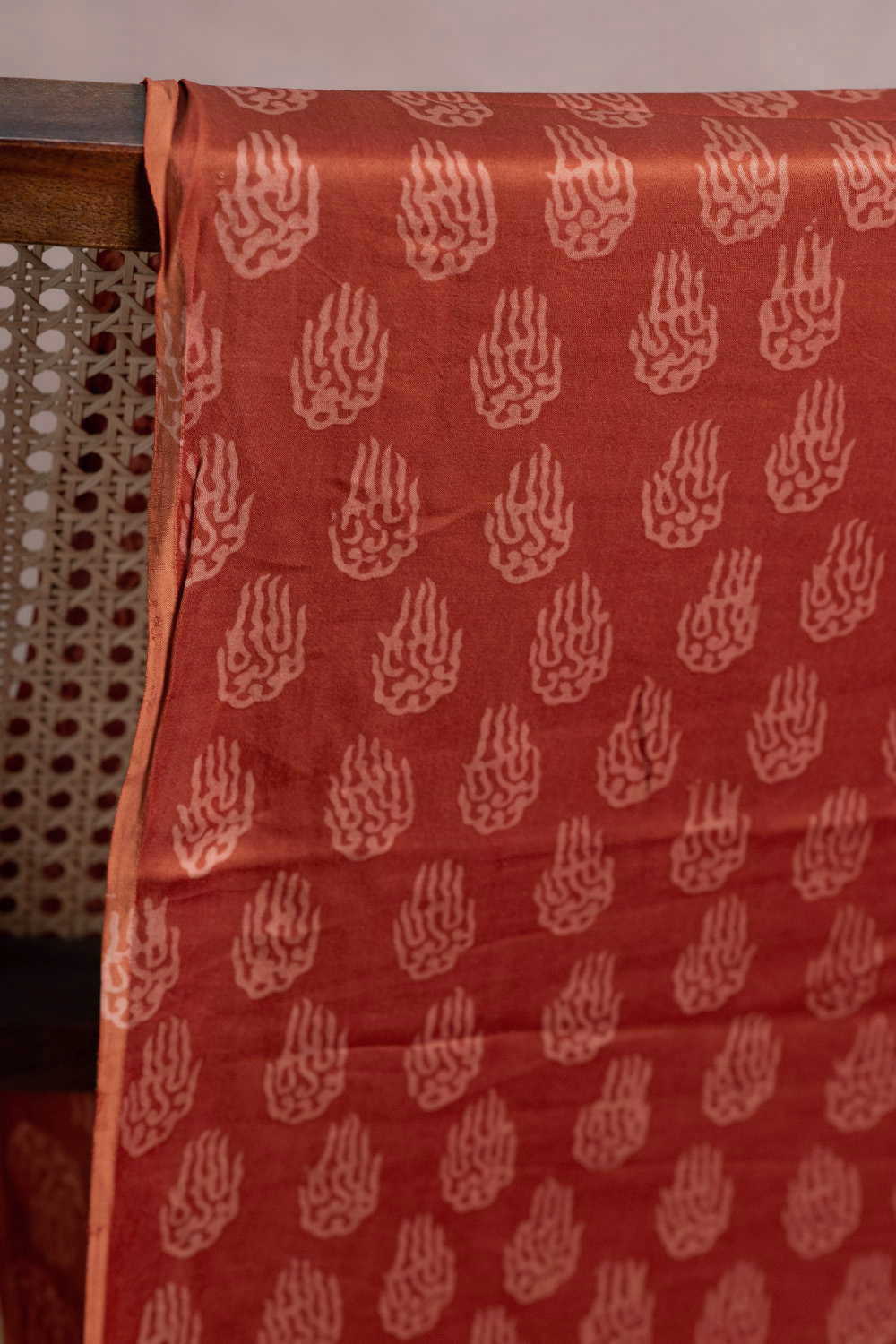 Silk Fabrics - Matkatus 