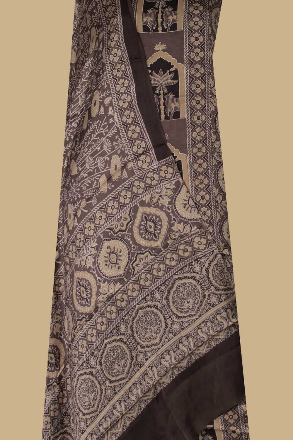 Top & Dupatta - Matkatus