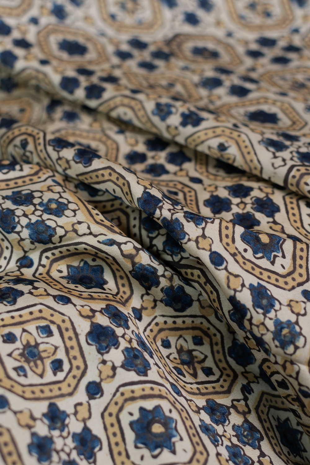 Ajrak fabrics - Matkatus