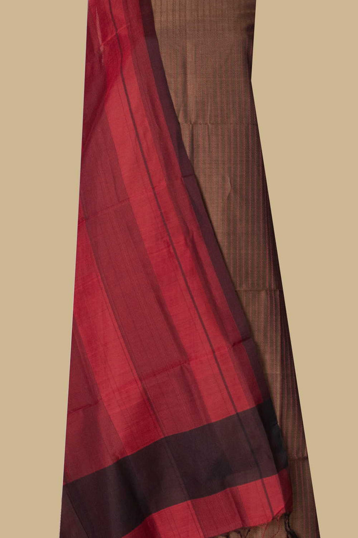 Maheshwari Silk Cotton Top & Dupatta - Matkatus 