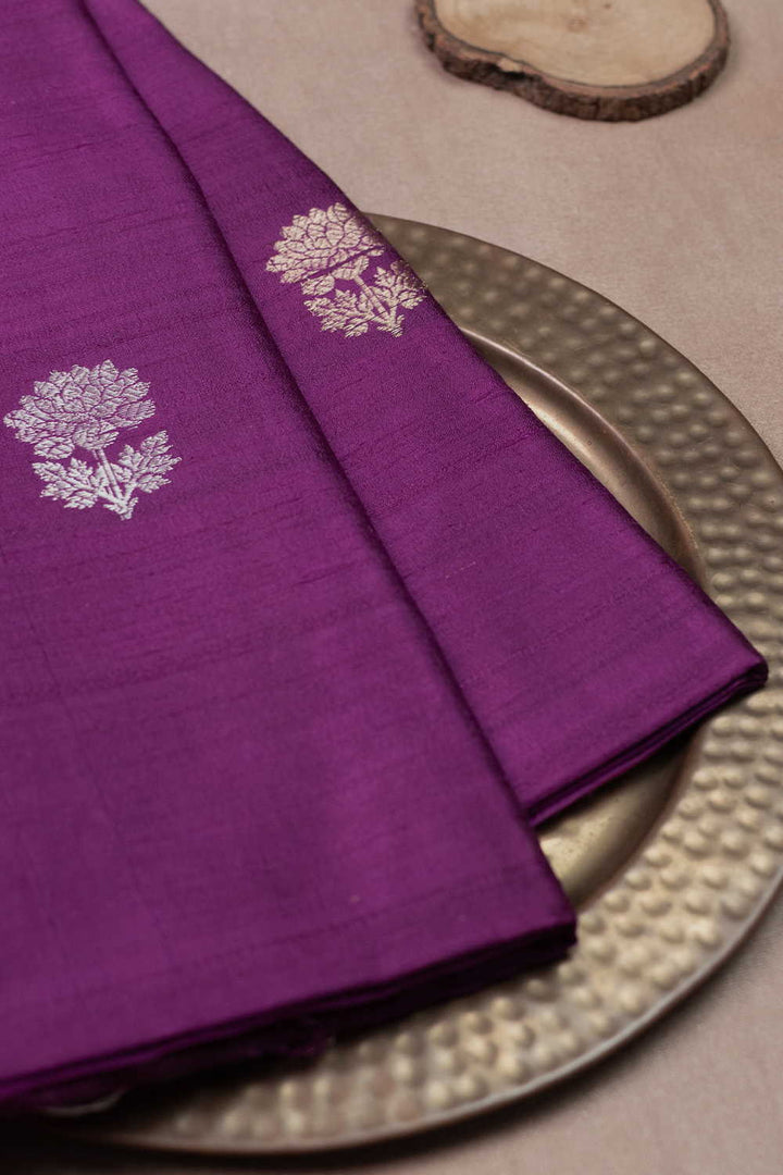 Silk Fabric - Matkatus 