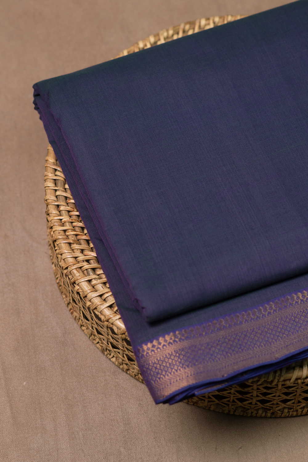 Dual Tone Mangalagiri Border Cotton Fabric