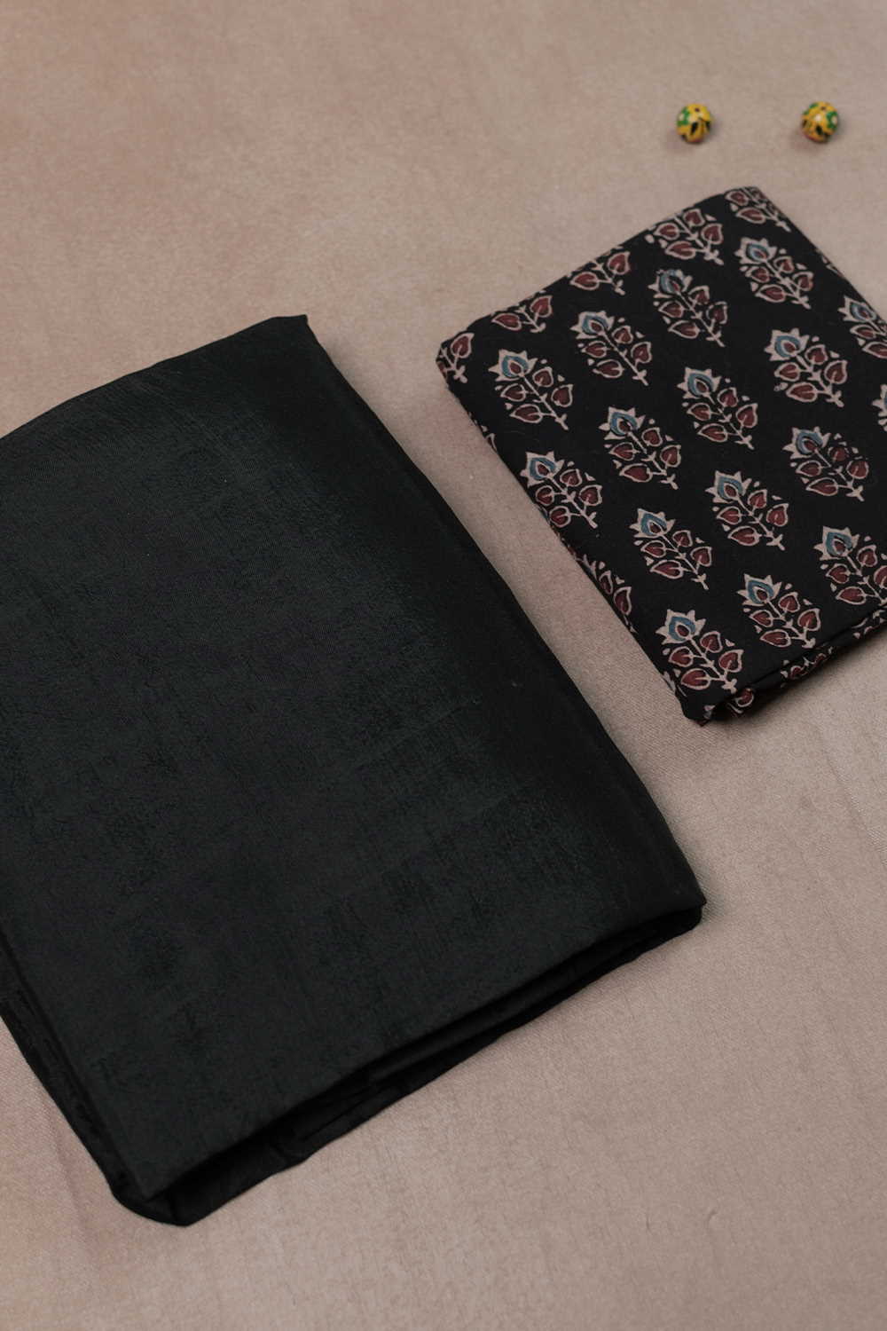 Perfectly Paired Saree - Matkatus