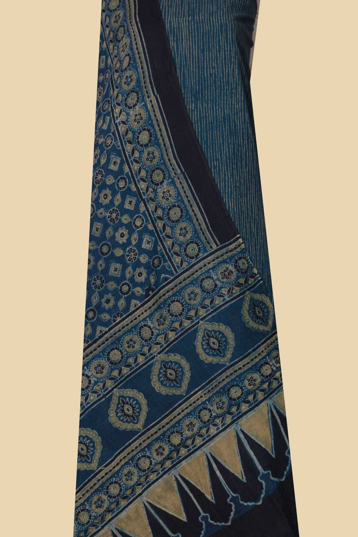 Top and Dupatta - Matkatus 