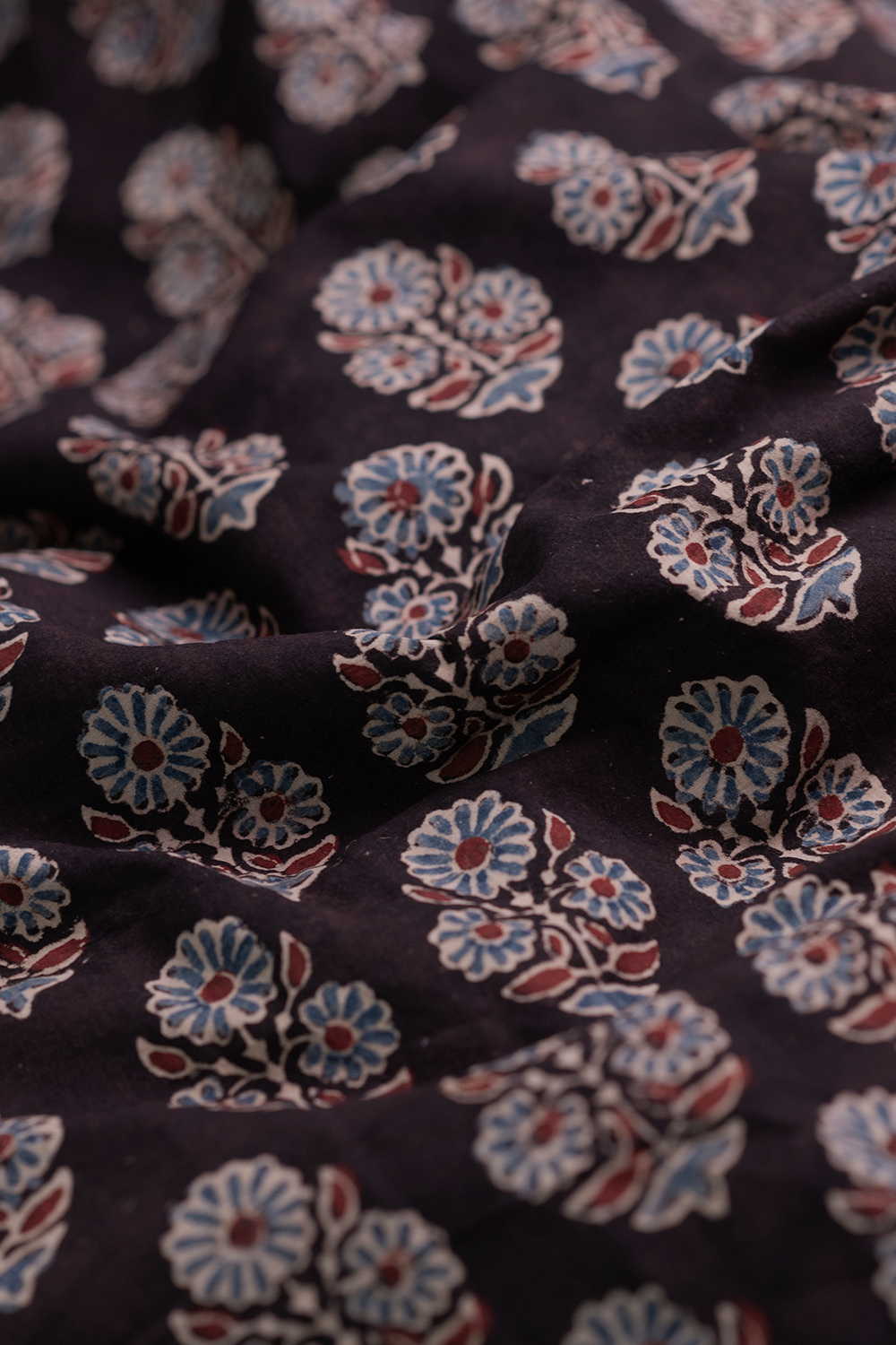 Block Printed Cotton Fabric - Matkatus 