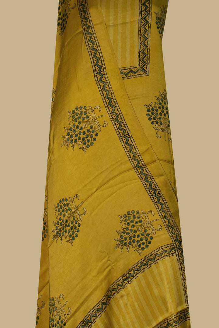 Top & Dupatta - Matkatus