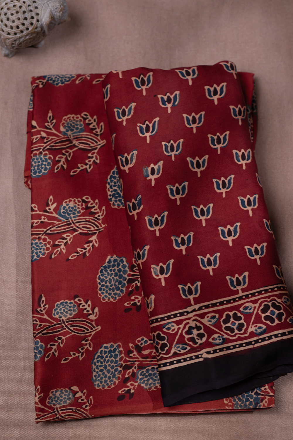 Top & Dupatta - Matkatus