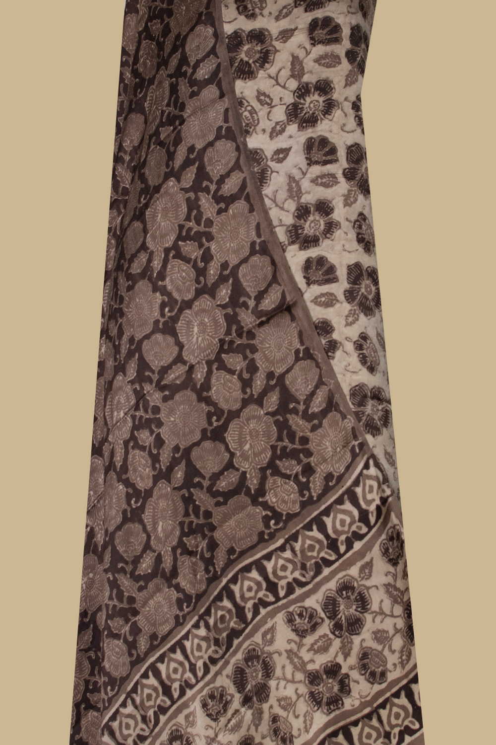 Top & Dupatta - Matkatus