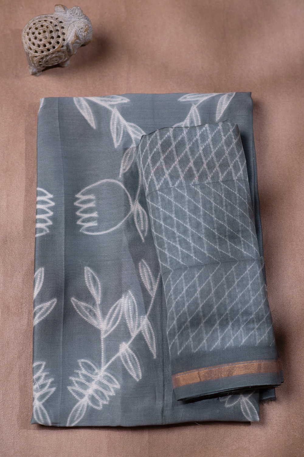 Unstitched Suits - Matkatus 