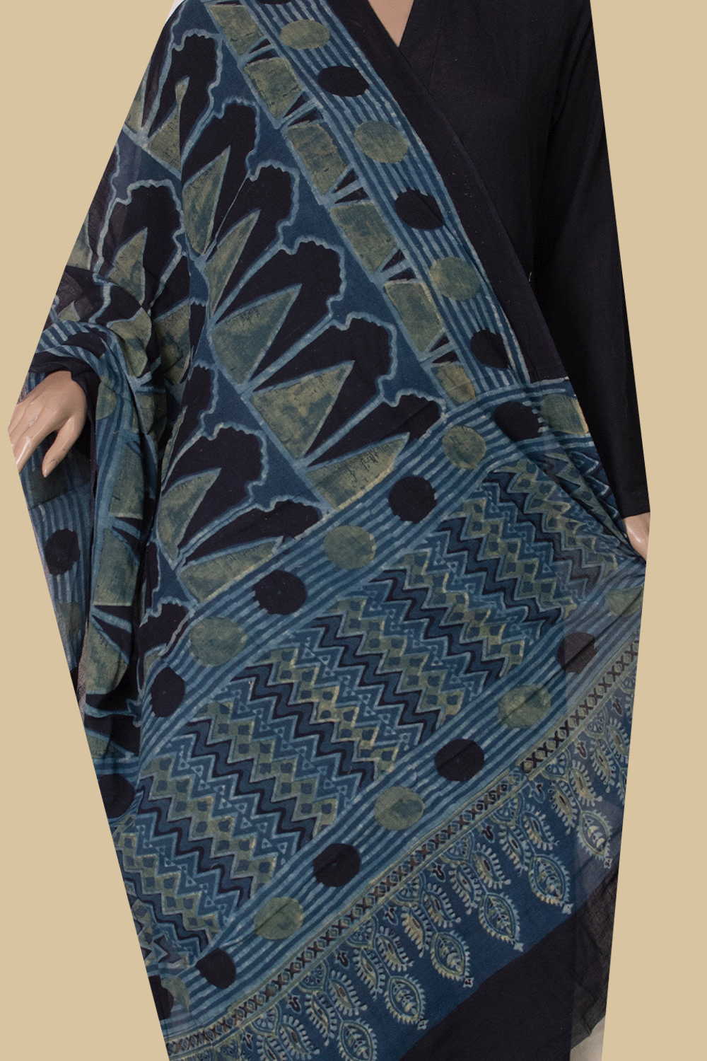 Ajrak Dupatta - Matkatus 