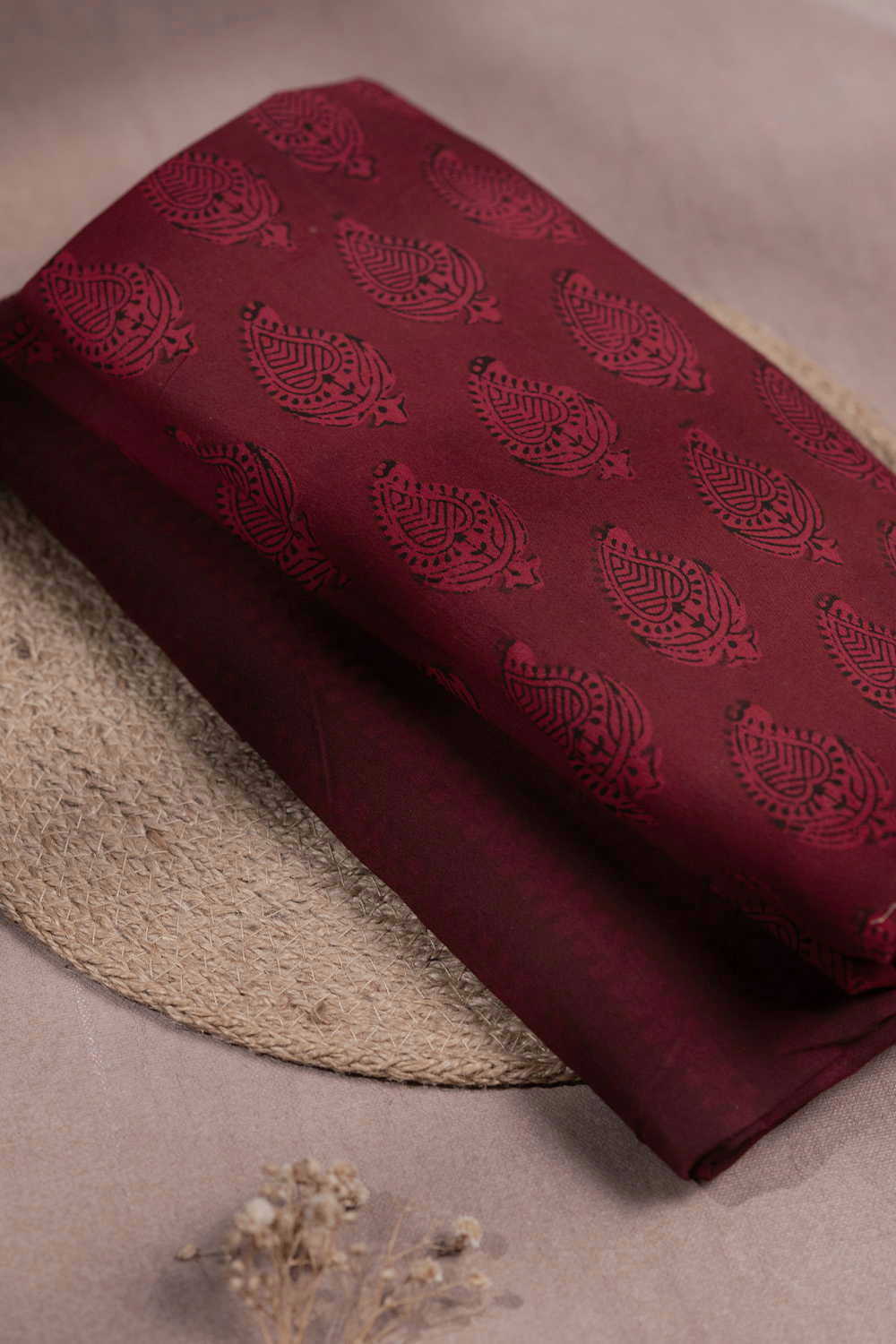 Unstitched Suits - Matkatus