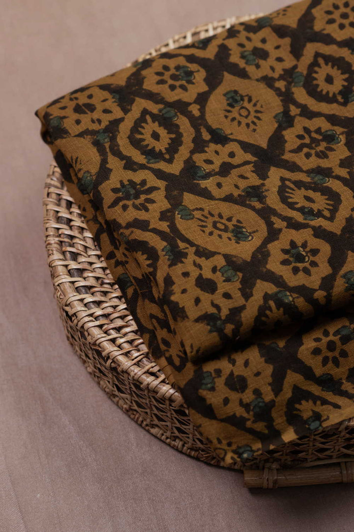 Ajrak Print Fabric - Matkatus 