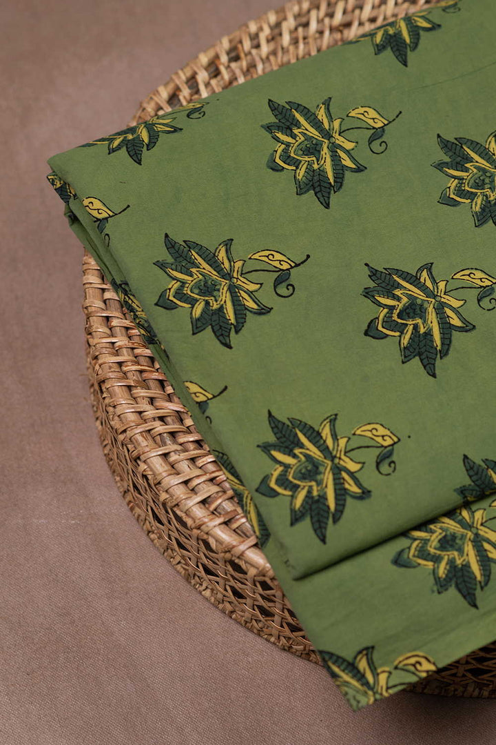 Block Printed Fabric - Matkatus 