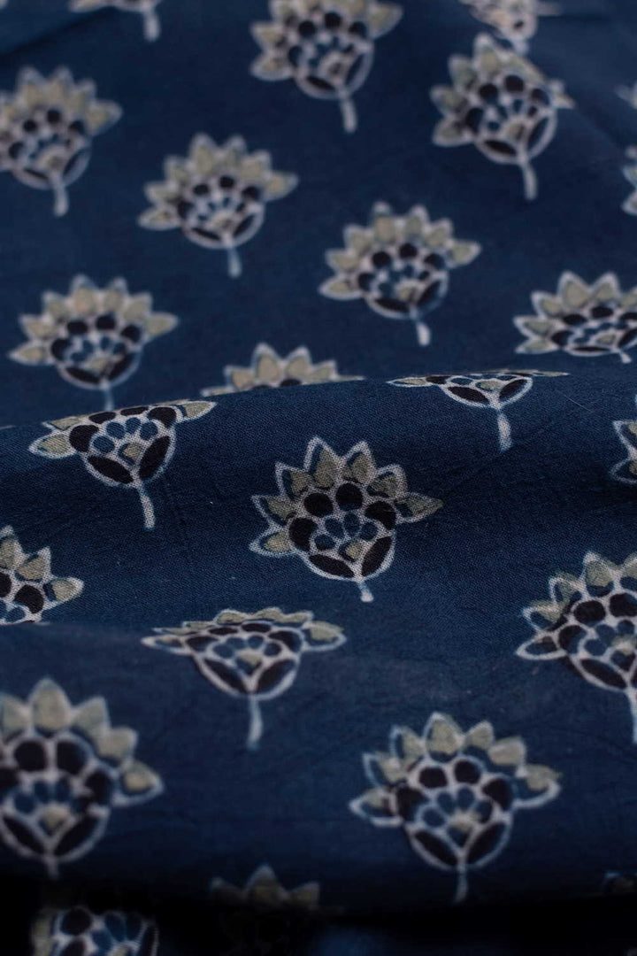 Cotton Fabric-Matkatus