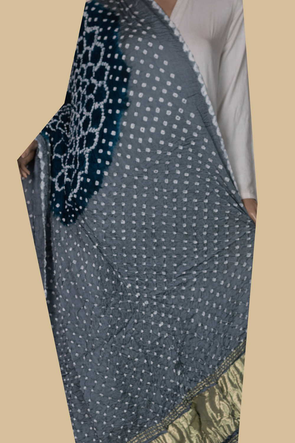 Bandhani Dupatta - Matkatus