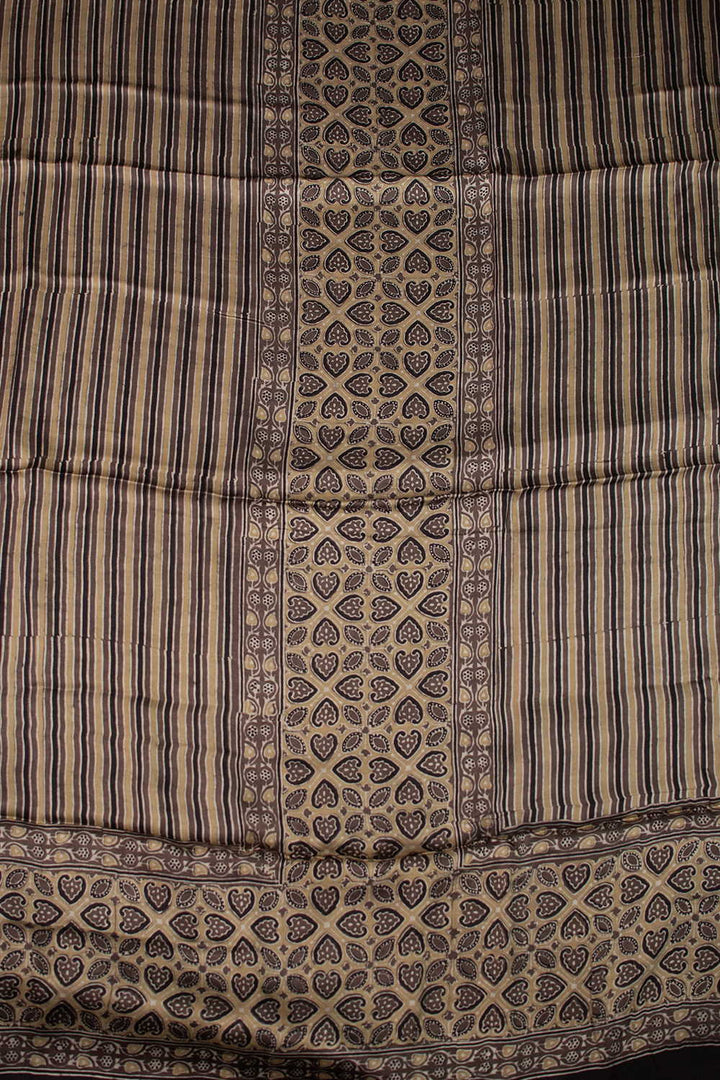Top & Dupatta - Matkatus