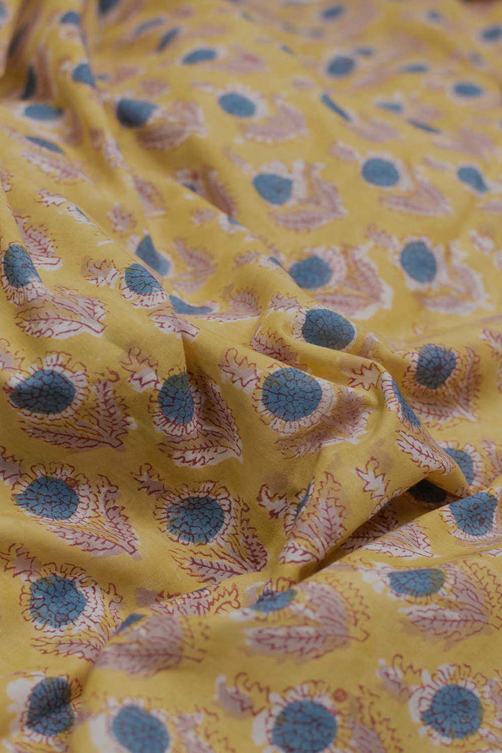 Block Printed Fabric - Matkatus 