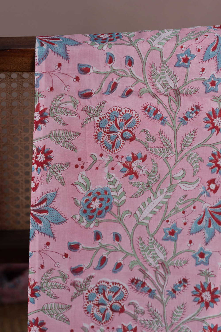 Floral Sanganeri cotton fabric - Matkatus 