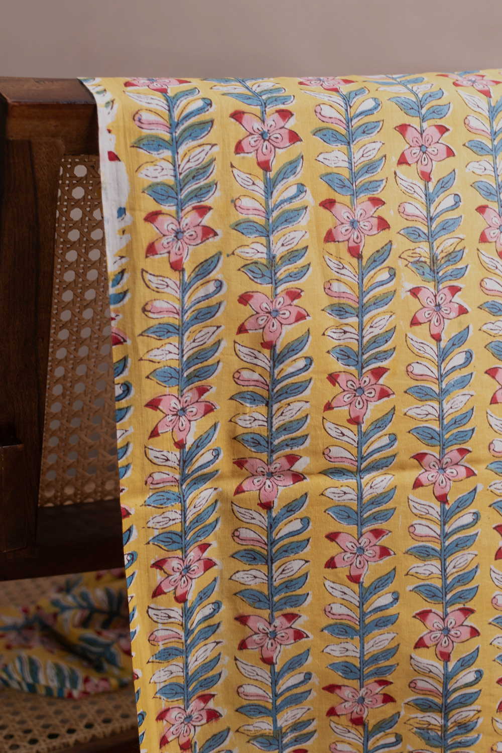 Hand block printed Sanganeri cotton fabric with floral motifs - Matkatus 