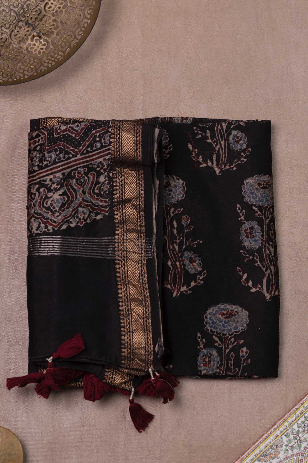 Top and Dupatta - Matkatus 