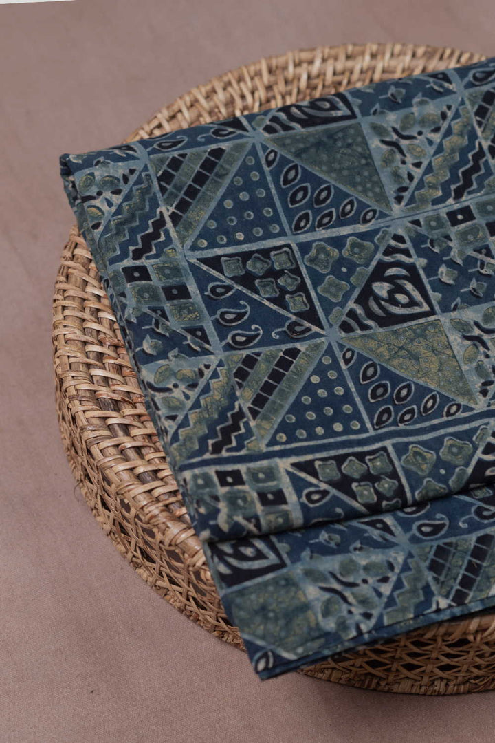 Cotton Fabric - Matkatus 