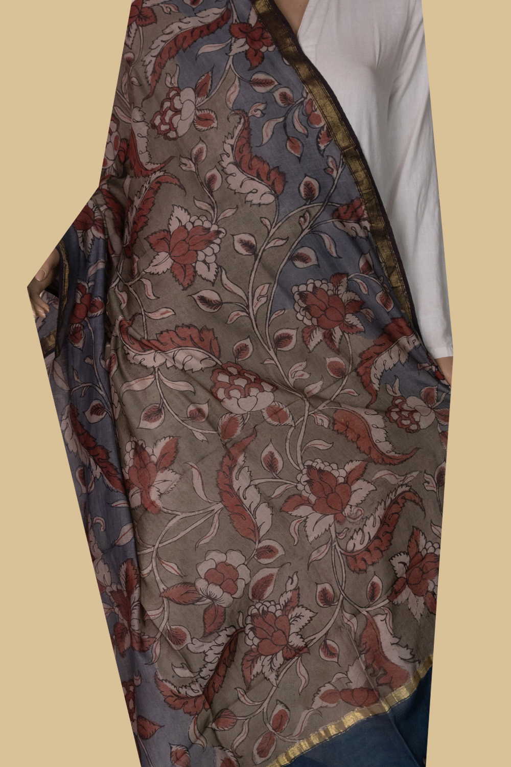 Hand Painted Dupatta - Matkatus 