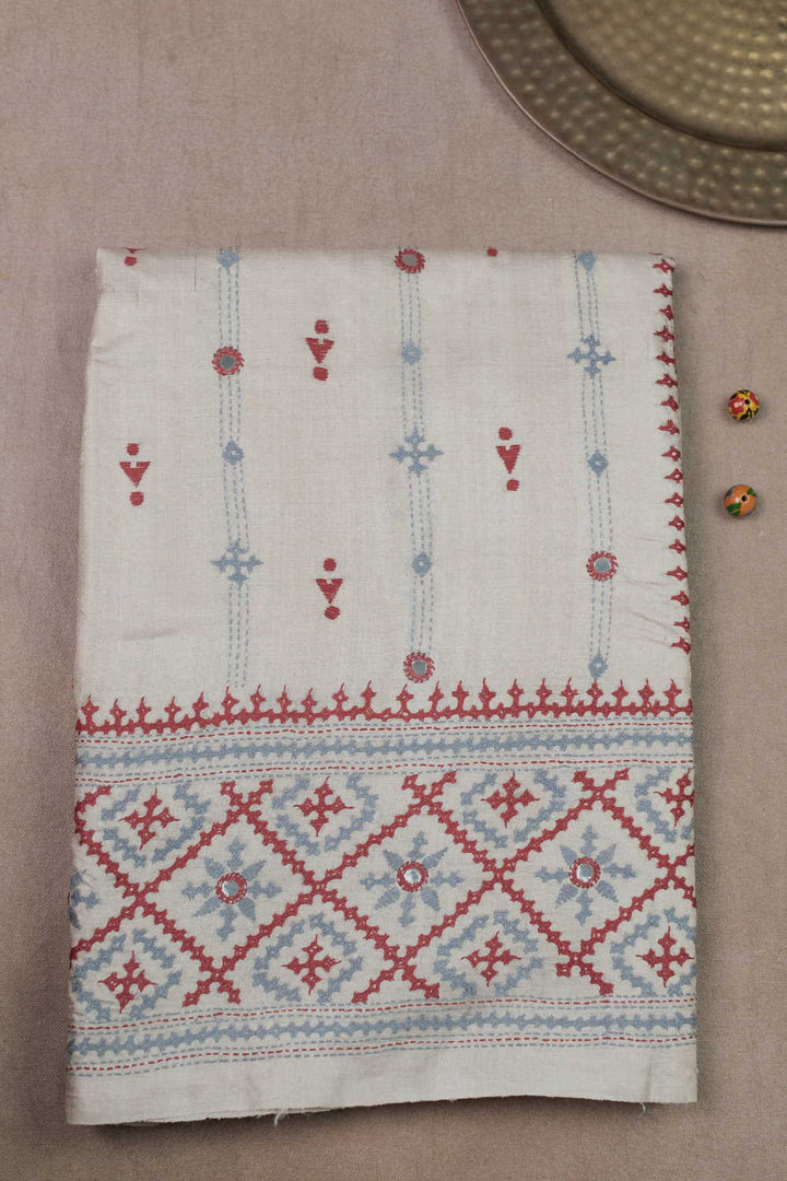 Kantha Sarees - Matkatus 