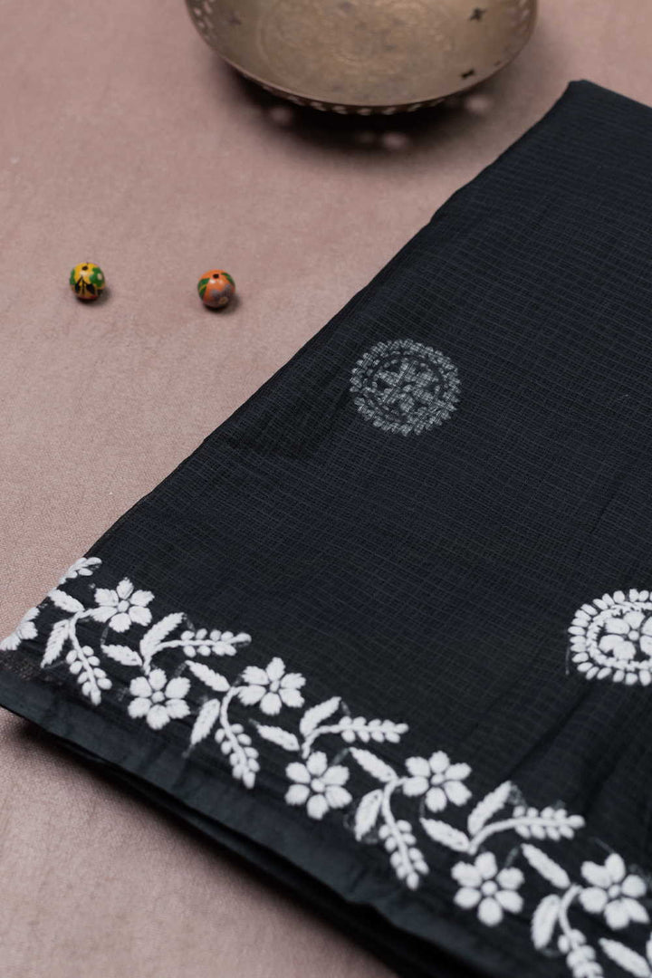Chikankari Sarees-Matkatus 