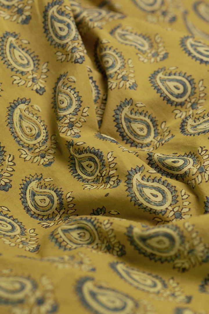 Block Printed Cotton Fabric - Matkatus 
